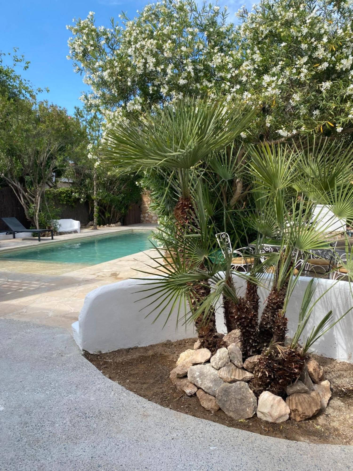 Bond Beach Village Altafulla Bagian luar foto